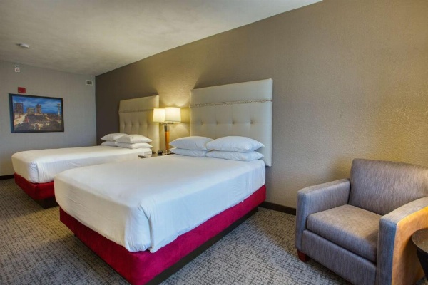 Drury Inn & Suites Near La Cantera image 30